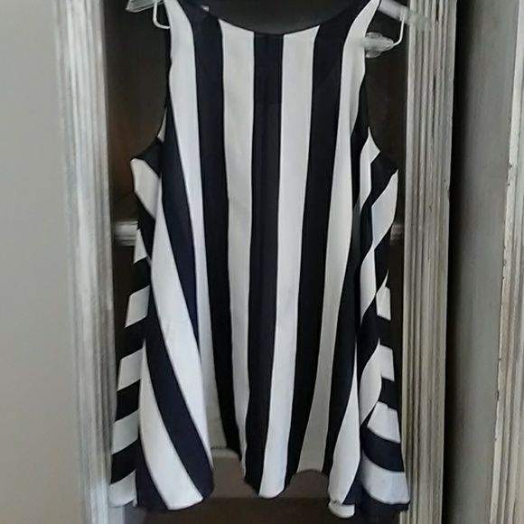 Victoria's Secret Silk Top - Picture 2 of 5